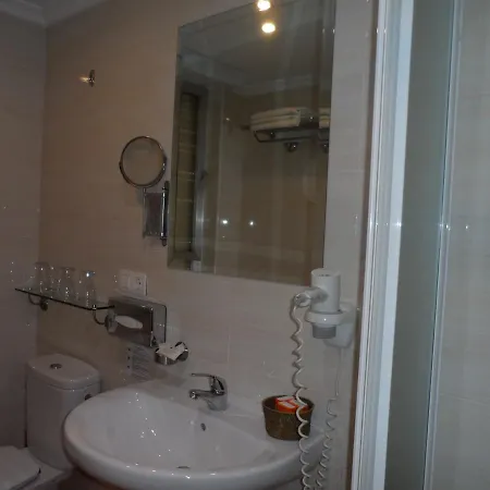 Hostal Coruna Astorga Zewnętrze zdjęcie